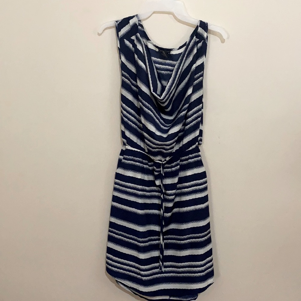 White and blues short dress